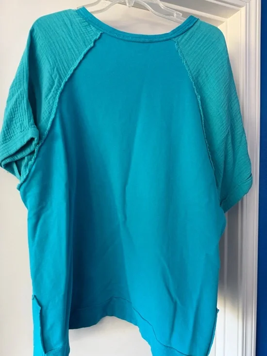Umgee Teal Short Sleeve Pocket Top - Picture 4 of 4